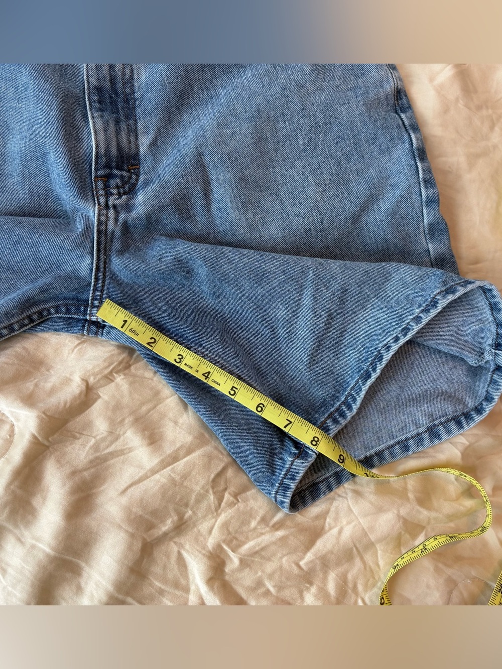 Vintage Cherokee Jean Shorts — Unisex Y2K Style (Women’s 10-12, Men’s 34) - Picture 6 of 8